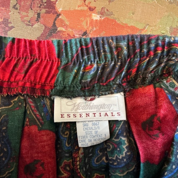 VINTAGE WORTHINGTON - Pleated Floral Skirt - Picture 6 of 9